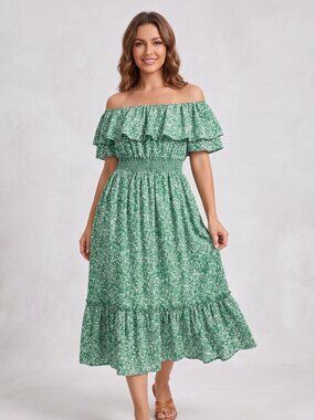 NWT | Prettywear Green Floral Ditsy Off-the-Shoulder Smocked Dress Small